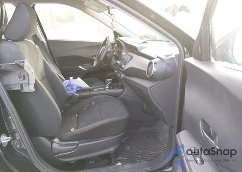 2021 Nissan Kicks Sv Xtronic Cvt from USA, damaged, VIN 3N1CP5CV1ML466206